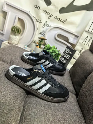 Adidas Samba 白棕胶生活方式运动鞋 19