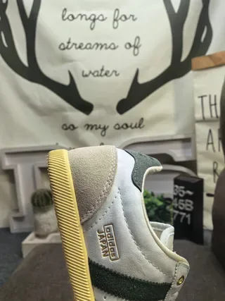 Adidas Spezial Tênis lifestyle de camurça branco e verde escuro 3