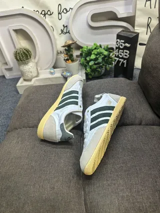 Adidas Spezial Tênis lifestyle de camurça branco e verde escuro 6