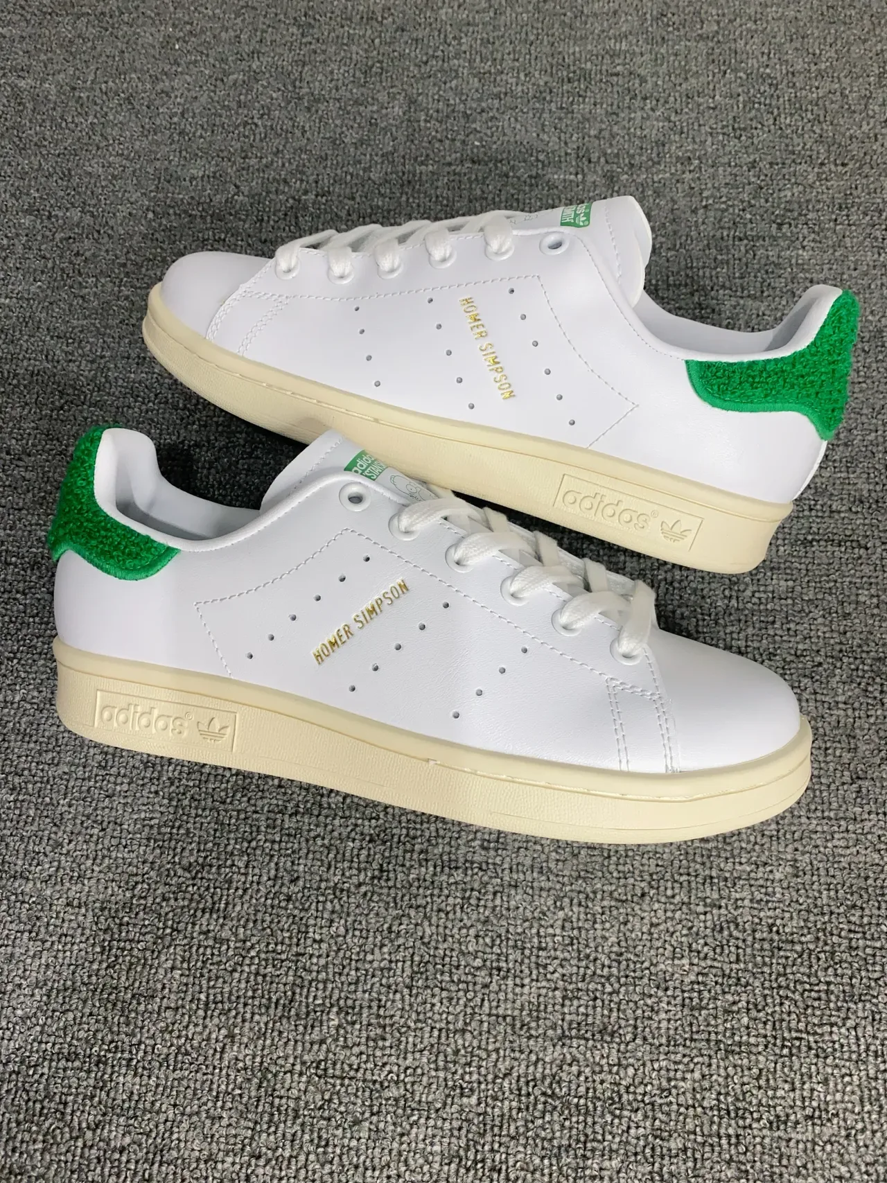 Adidas Stan Smith Homer Simpson Colaboração Branco e Verde Tênis Lifestyle 5
