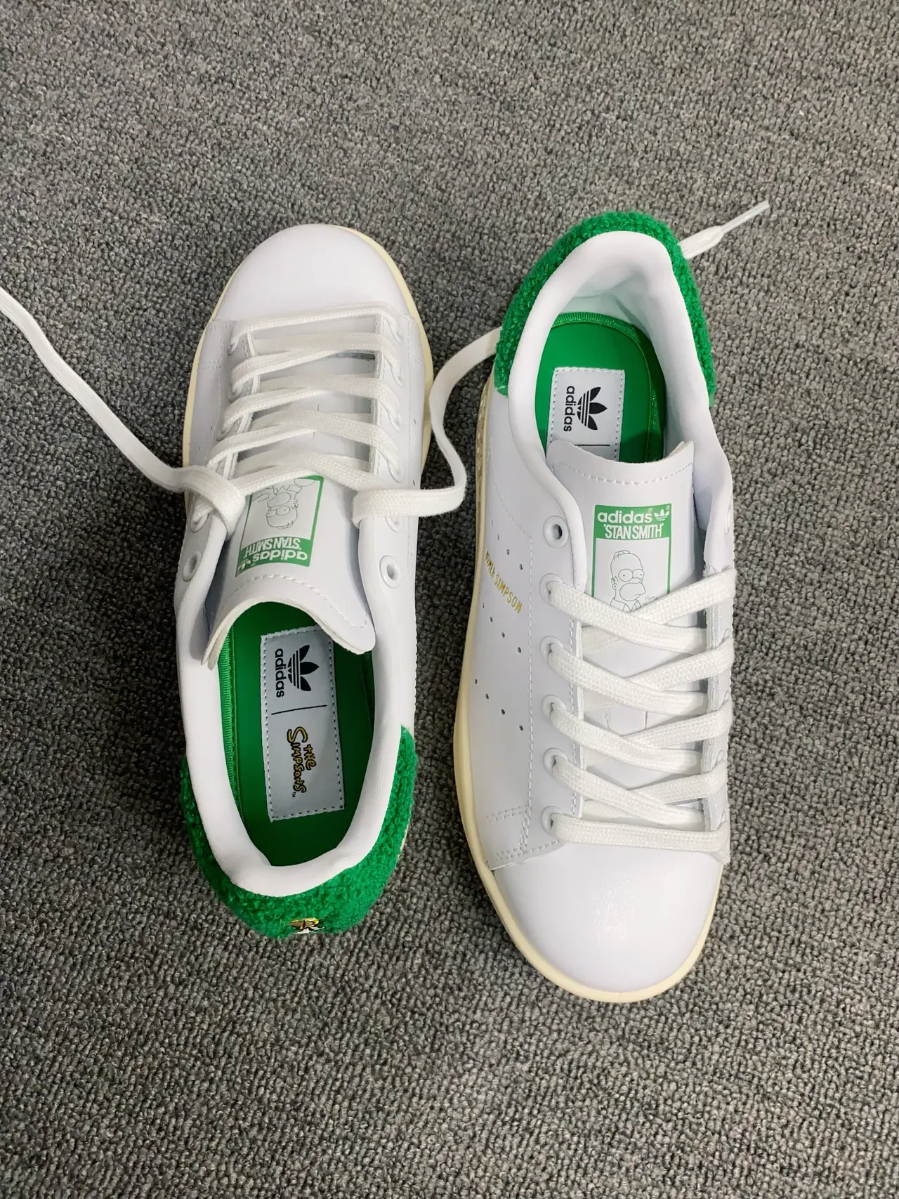 Adidas Stan Smith Homer Simpson Colaboração Branco e Verde Tênis Lifestyle 7