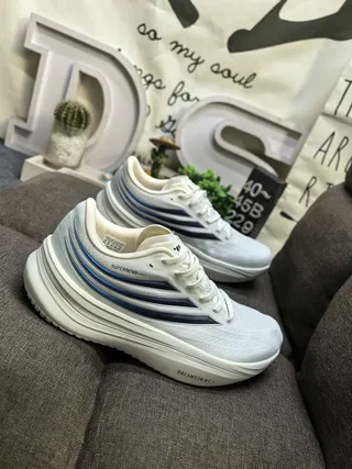 Adidas Supernova Dreamstrike أبيض رمادي حذاء رياضي 19