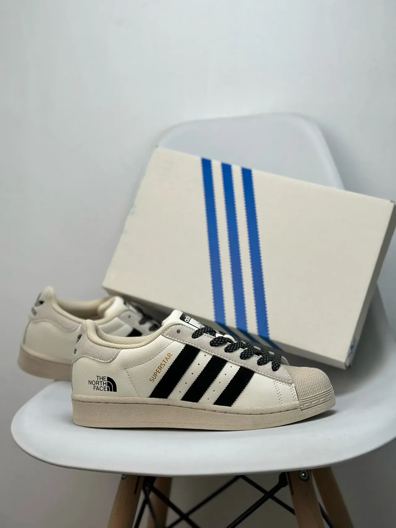 Adidas Superstar Off-White Shell-Toe zapatillas lifestyle 4