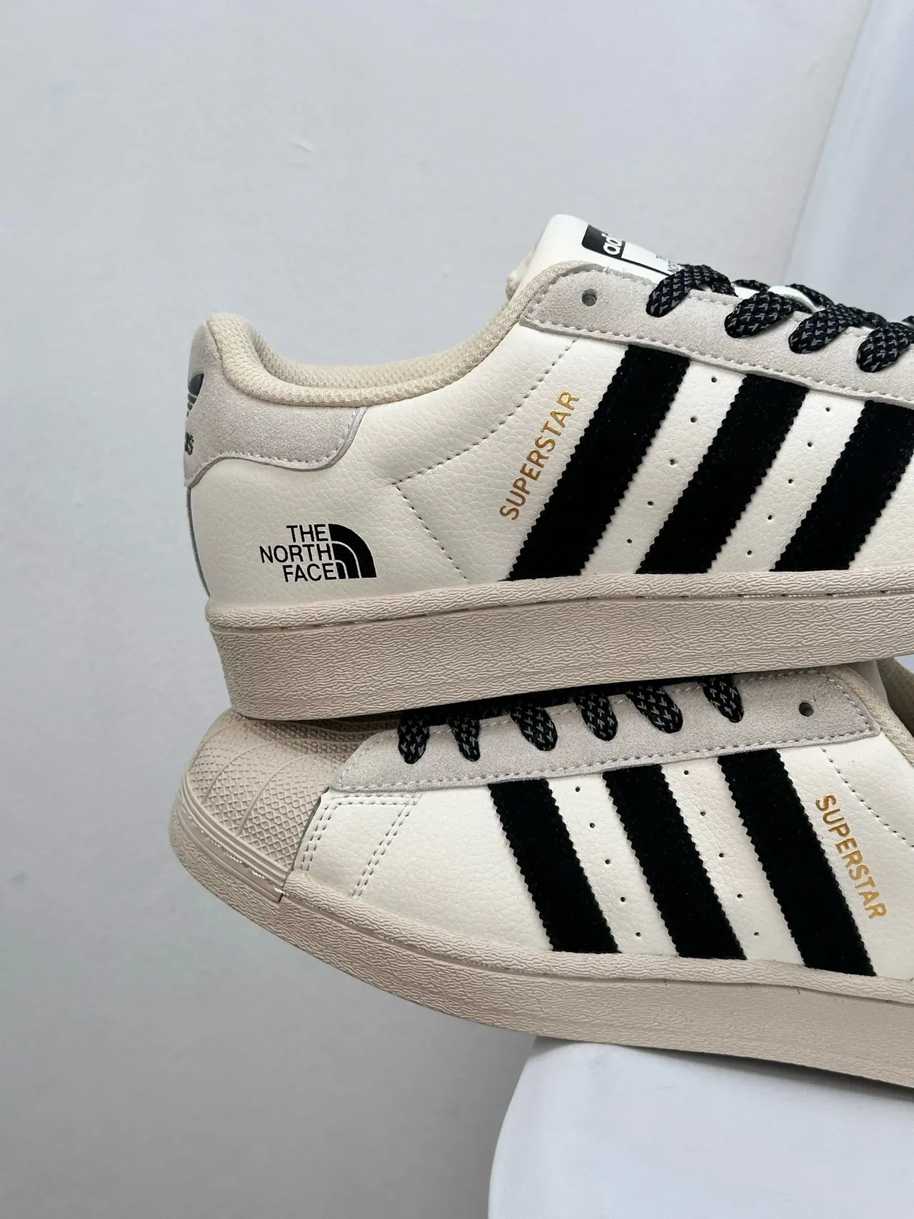 Adidas Superstar Off-White Shell-Toe zapatillas lifestyle 9