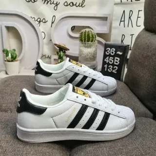 Adidas Superstar أحذية أسلوب حياة أبيض وأسود