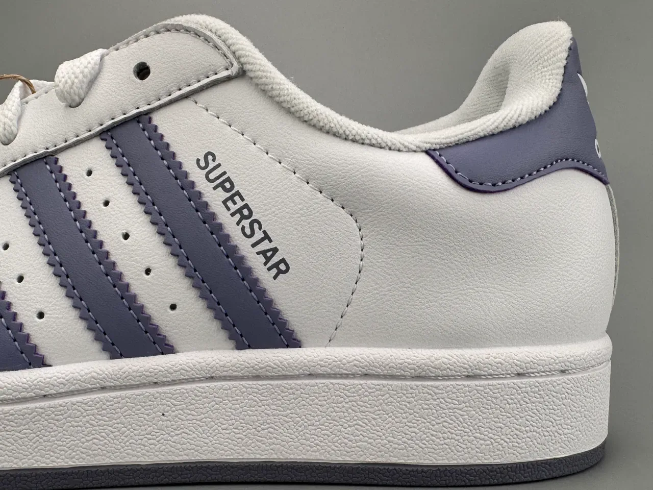 Adidas Superstar Zapatillas Lifestyle Blancas y Moradas 5