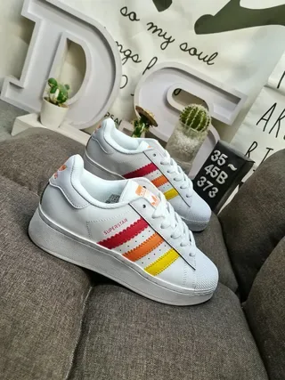 Adidas Superstar Zapatillas Lifestyle Blancos, Rojos, Naranjas, Amarillos 9
