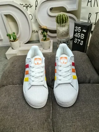 Adidas Superstar Zapatillas Lifestyle Blancos, Rojos, Naranjas, Amarillos 10