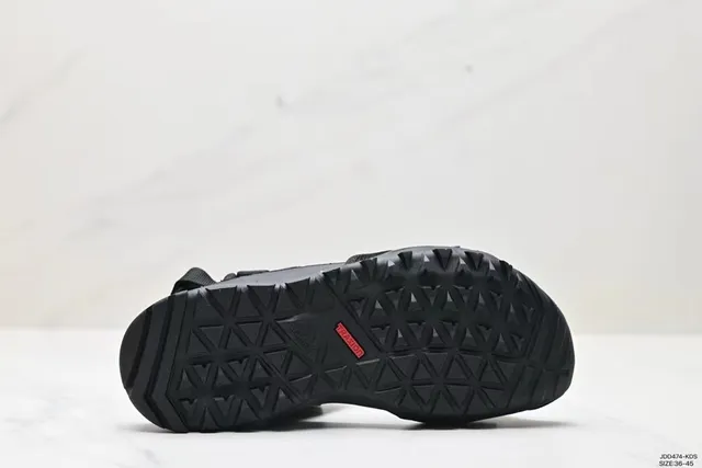Adidas Terrex أسود متعدد الحزام قابل للتعديل كاجوال صندل 2
