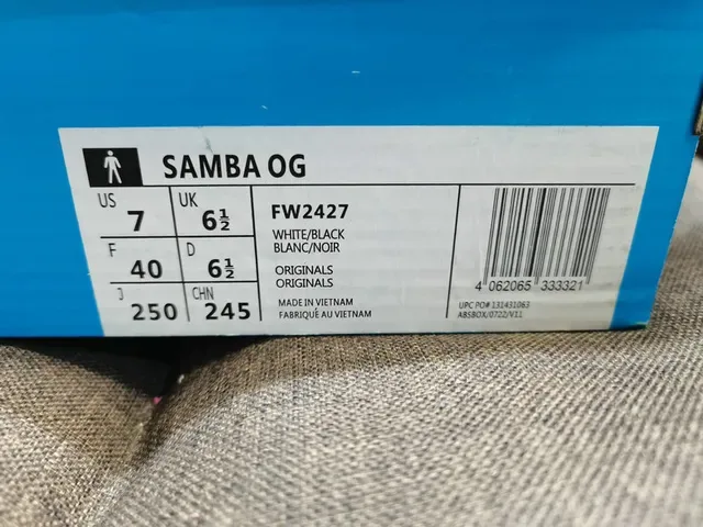 Adidas Tênis Lifestyle Branco e Preto de Baixo em Couro-Suede 2