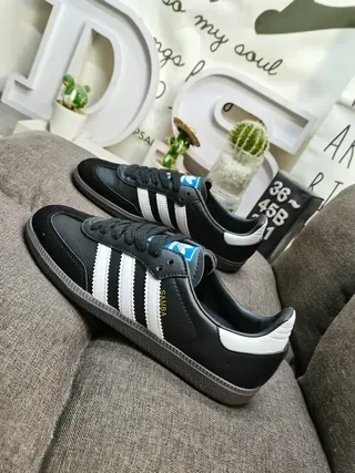 Adidas Tênis Lifestyle Branco e Preto de Baixo em Couro-Suede 17