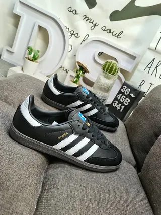 Adidas Tênis Lifestyle Branco e Preto de Baixo em Couro-Suede 19