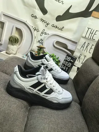 Adidas White Black Three-Stripe Side Panel Padded Collar Lifestyle Sneakers 9