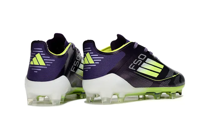 Adidas White Gold 低帮针织鞋面 半透明鞋跟支撑 草地足球鞋 24