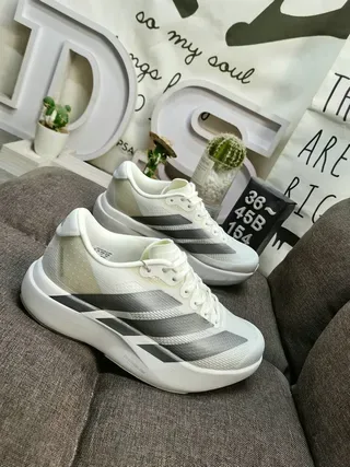 Adidas Zapatos Lifestyle Blanco Gris Malla Superior Banda de Tres Rayas Tonal Superpuesta 9