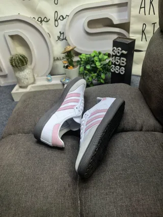 Adidas White Pink Low-Top Leather Upper Lifestyle Sneakers 6
