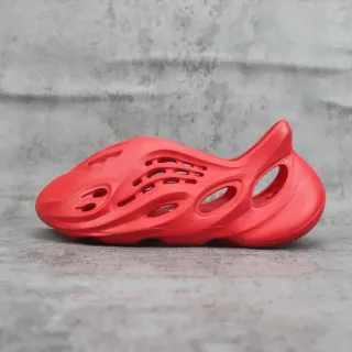 Adidas Yeezy Foam Runner أحمر حذاء أسلوب حياة