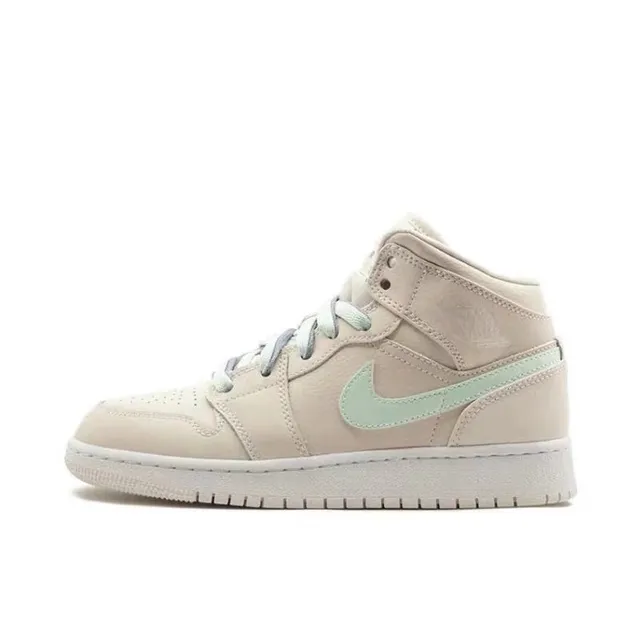 Tênis de basquete com cadarço Air Jordan 1 High bege pastel 6