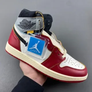 Air Jordan 1 High লাল সাদা ক্রিম বাস্কেটবল জুতো