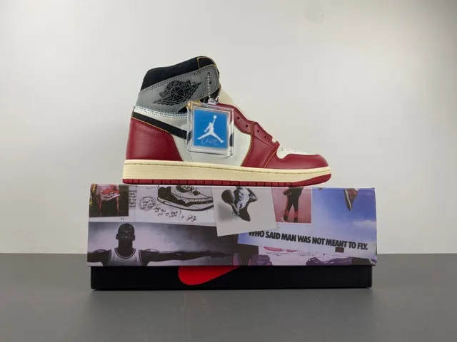 Chaussures de basketball Air Jordan 1 High rouge blanc crème 15