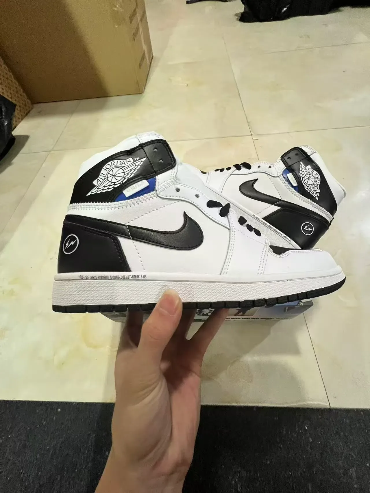 Air Jordan 1 High-Top White Black Basketball Shoes 7