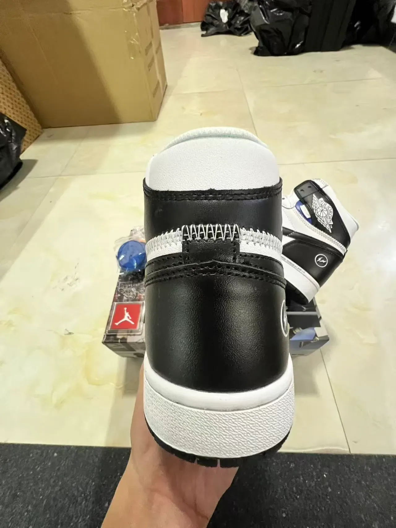 Air Jordan 1 High-Top White Black Basketball Shoes 8