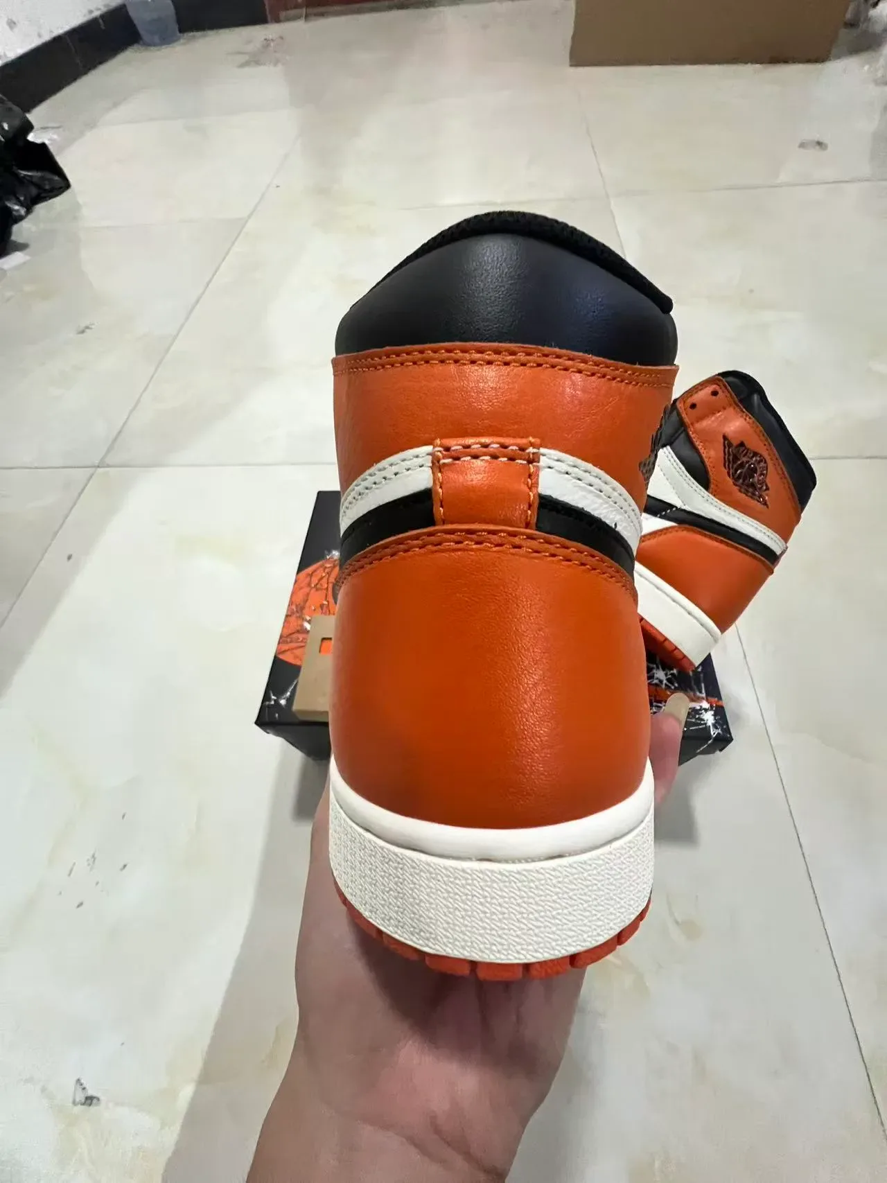 Air Jordan 1 High Zapatillas de Baloncesto Blancas Negras Naranja 8