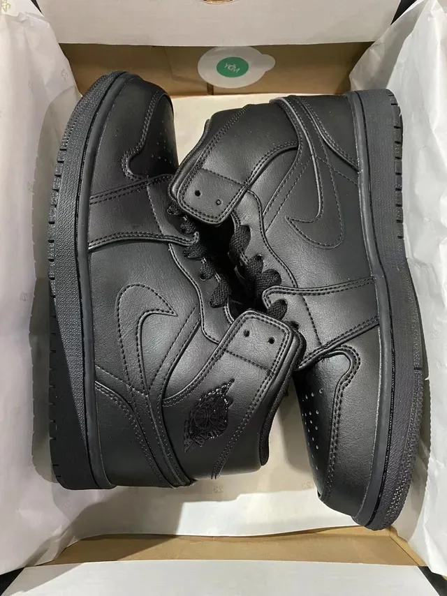 Air Jordan 1 Zapatillas de Baloncesto de Cuero Negro Monocromático High Top 7