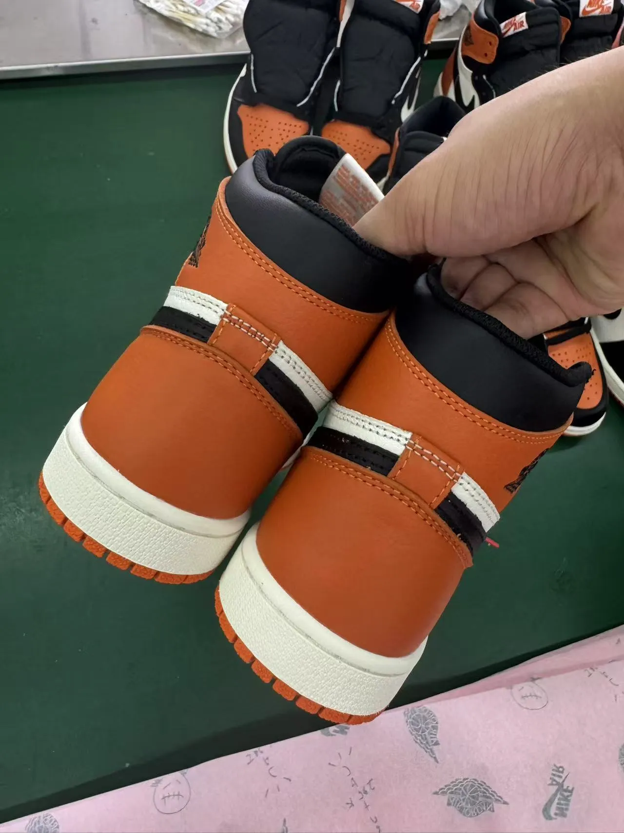 Air Jordan 1 नारंगी काला सफेद बास्केटबॉल जूते 3