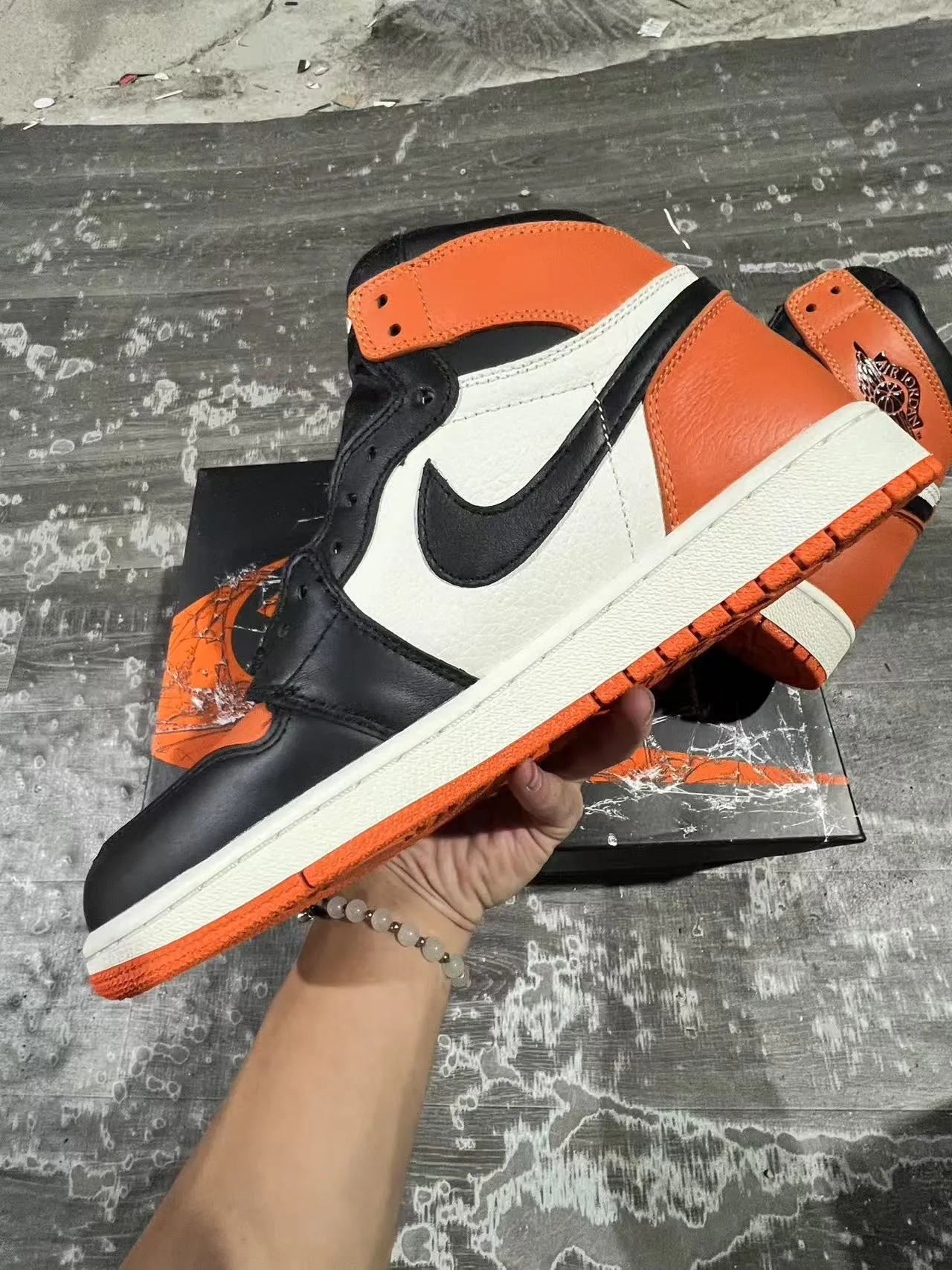 Air Jordan 1 नारंगी काला सफेद बास्केटबॉल जूते 10