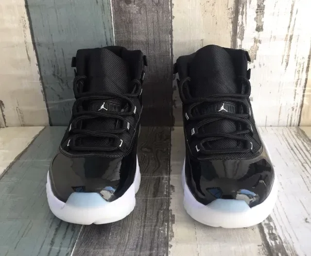 Air Jordan 11 Black and White Patent Leather Basketball Shoes 5