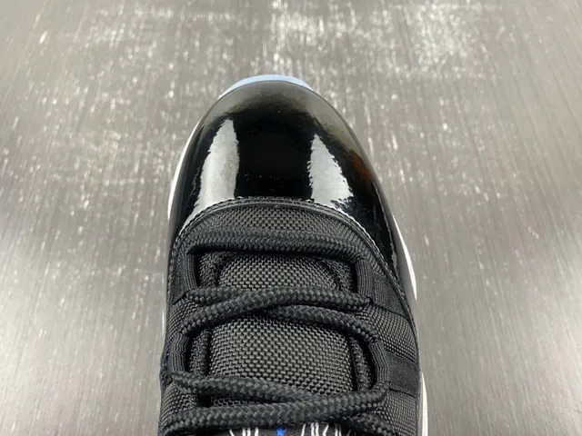 Air Jordan 11 Noir Blanc Bleu Royal Chaussures de Basket 10