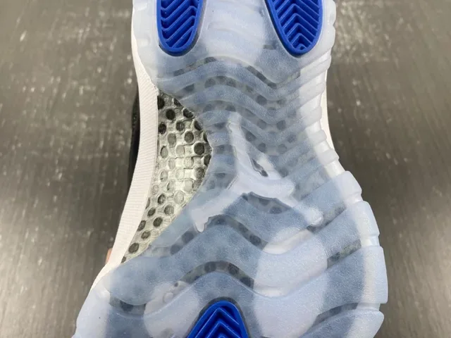 Air Jordan 11 Noir Blanc Bleu Royal Chaussures de Basket 11