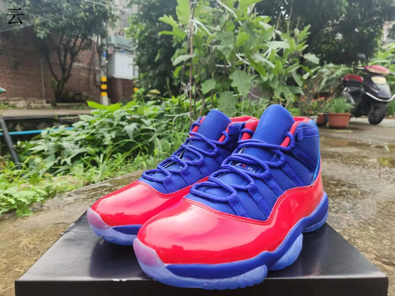 Tênis de basquete de couro envernizado Air Jordan 11 Gym Red 2