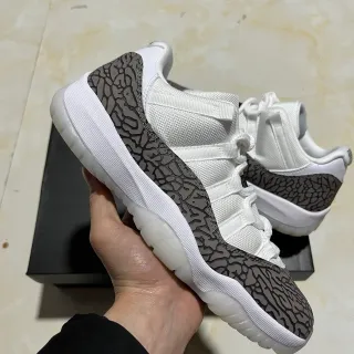 Air Jordan 11 सफेद ग्रे लो-टॉप एलिफेंट प्रिंट लाइफस्टाइल स्नीकर्स