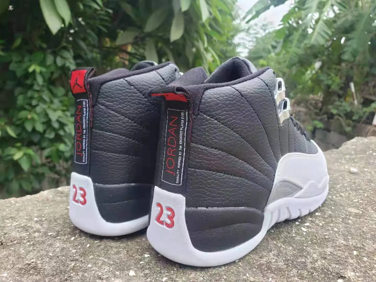 Air Jordan 12 কালো সাদা লাল কুইল্টেড লেদার বাস্কেটবল জুতো 5