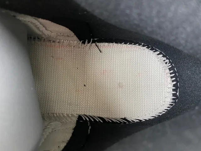 Air Jordan 12 白黑金 篮球鞋 9