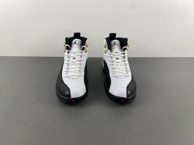 Air Jordan 12 白黑金 篮球鞋 12