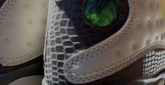حذاء كرة السلة Air Jordan 13 Off-White رمادي 2