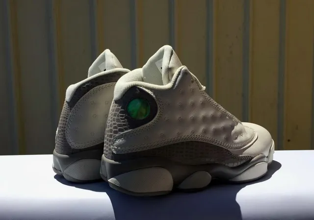 حذاء كرة السلة Air Jordan 13 Off-White رمادي 4