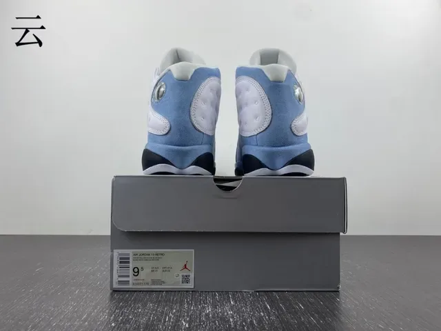 Air Jordan 13 白色 浅蓝色 黑色 黄色 绿色 宝石 篮球鞋 2