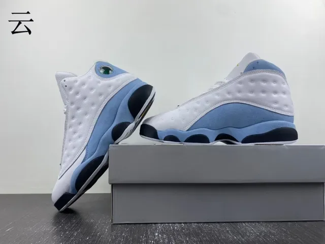 Air Jordan 13 白色 浅蓝色 黑色 黄色 绿色 宝石 篮球鞋 5
