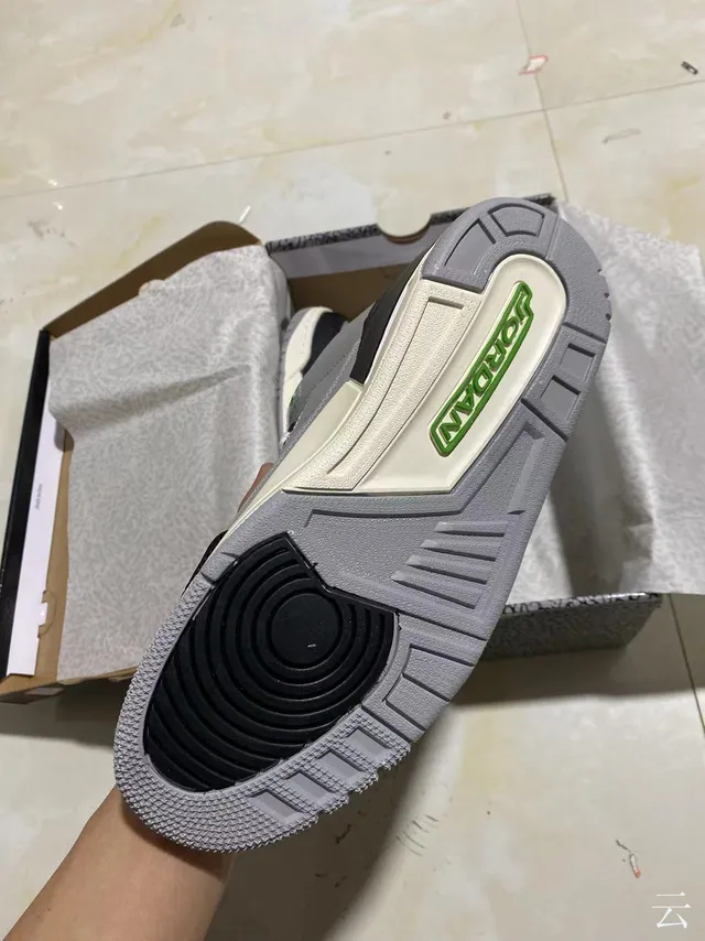 Chaussures de basketball Air Jordan 3 gris noir vert à imprimé éléphant 5
