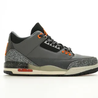 Tênis de basquete Air Jordan 3 cinza, preto e laranja com estampa de elefante