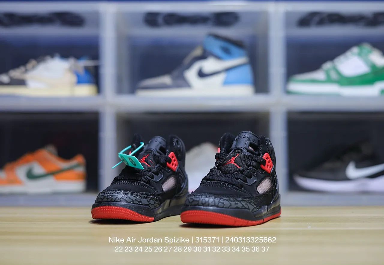 حذاء كرة السلة Air Jordan 3 أبيض وأزرق وأحمر بطبعة جلد الفيل 6