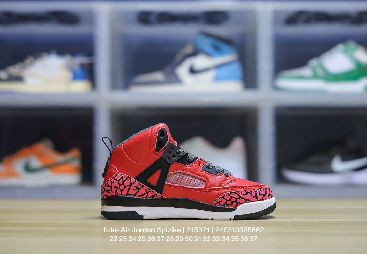 حذاء كرة السلة Air Jordan 3 أبيض وأزرق وأحمر بطبعة جلد الفيل 10
