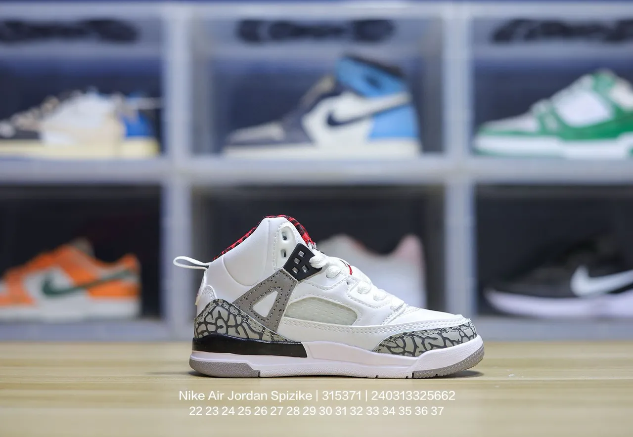 حذاء كرة السلة Air Jordan 3 أبيض وأزرق وأحمر بطبعة جلد الفيل 16