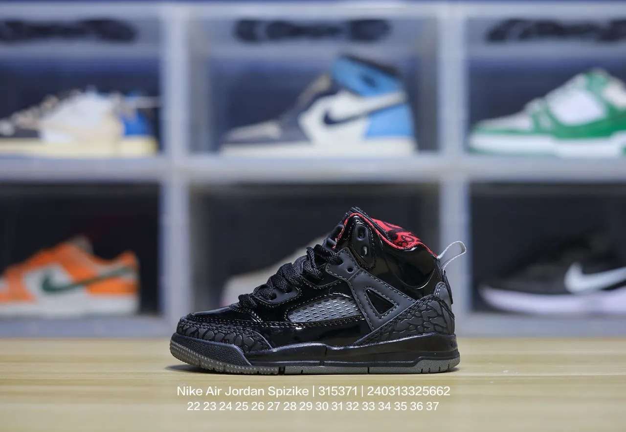 حذاء كرة السلة Air Jordan 3 أبيض وأزرق وأحمر بطبعة جلد الفيل 21
