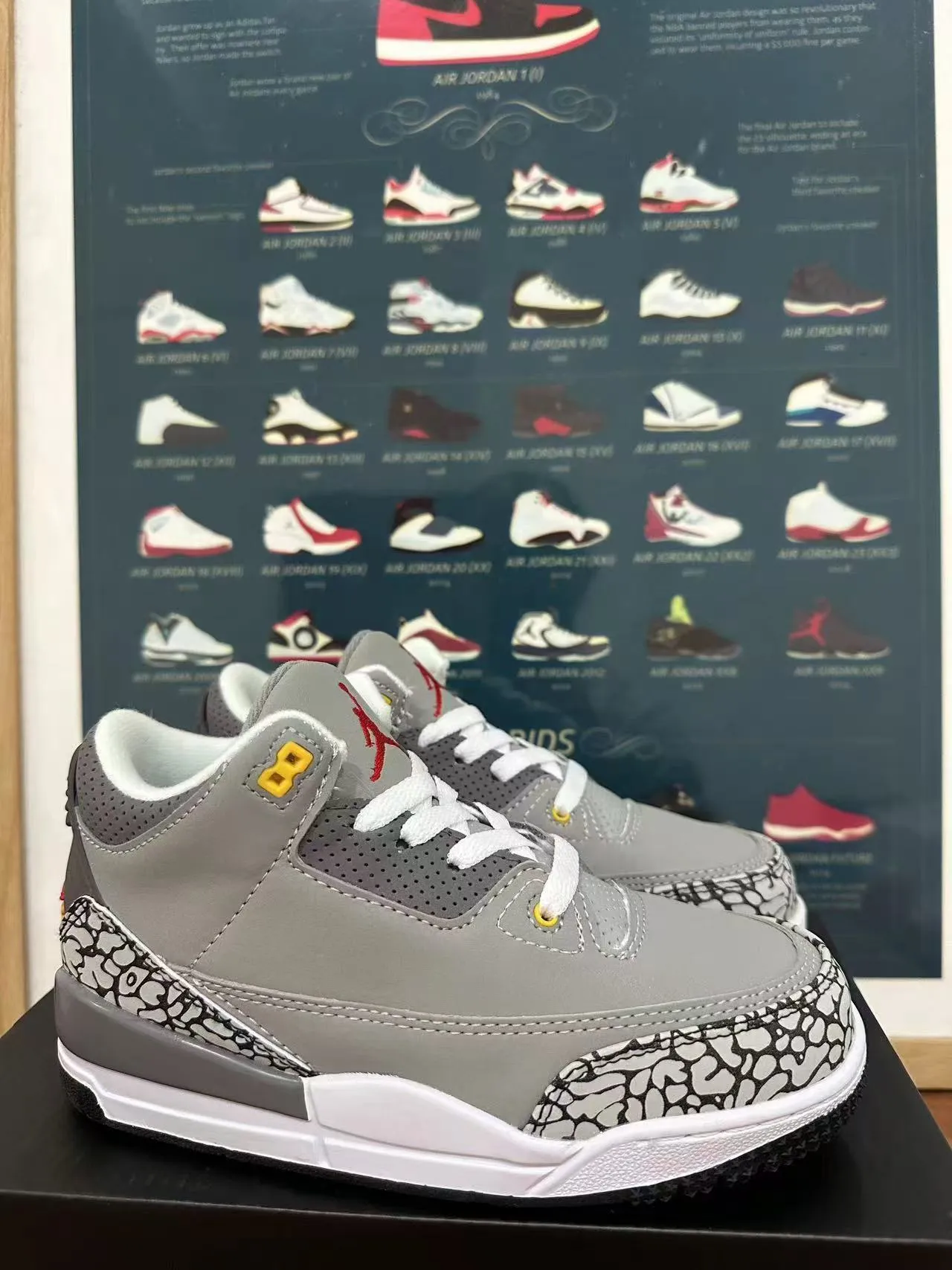 Zapatillas de baloncesto Air Jordan 3 con estampado de elefante blanco 13