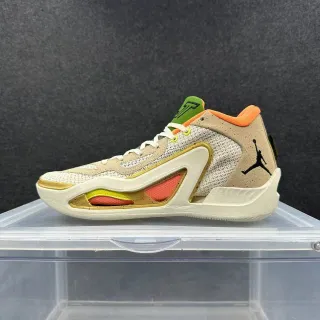 Air Jordan 37 খাকি কমলা সবুজ বাস্কেটবল জুতো